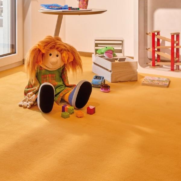 Vorwerk Bingo Teppichboden Farbe 2G21– Raumansicht mit Struktur und Farbton